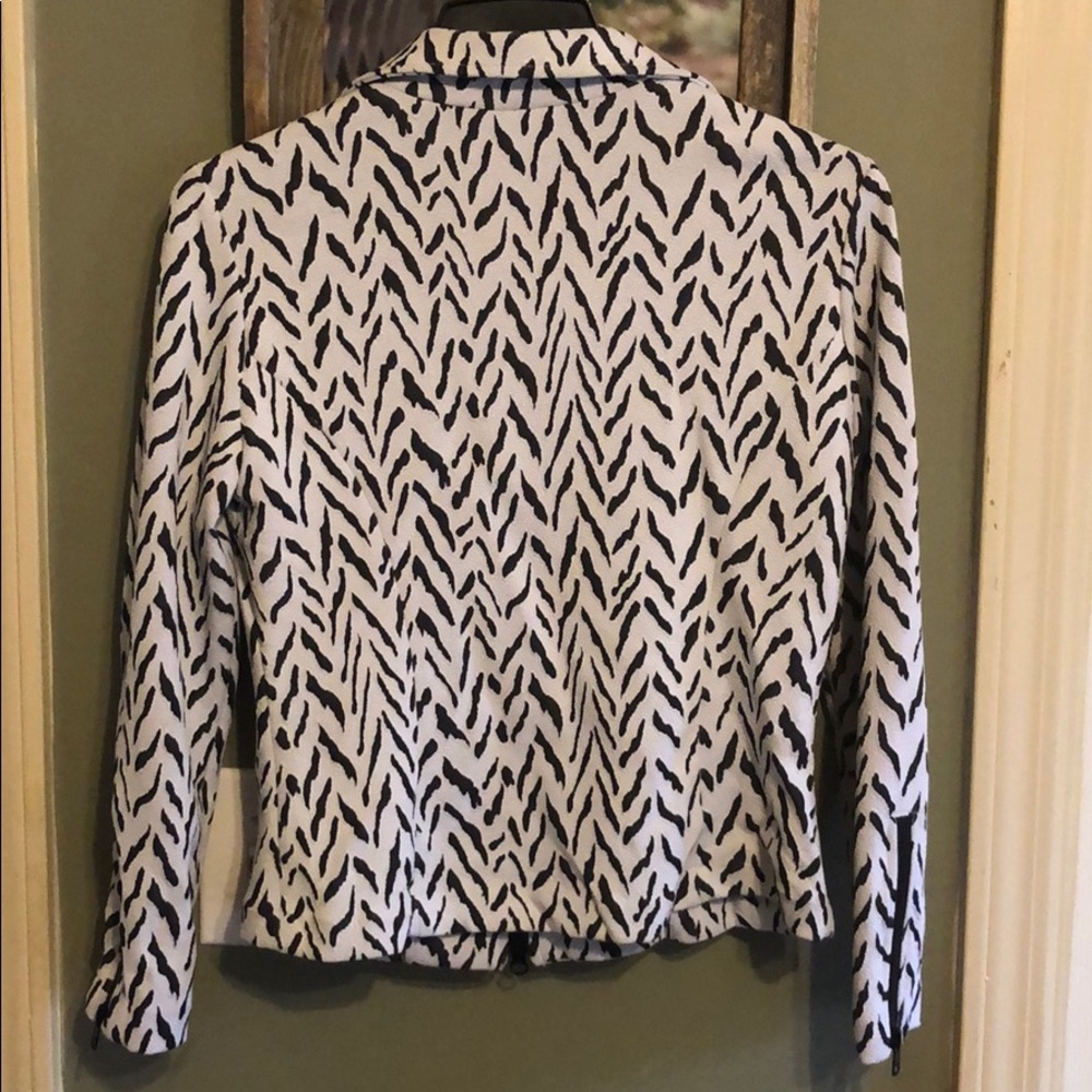 Jacket - Picture 4 of 4